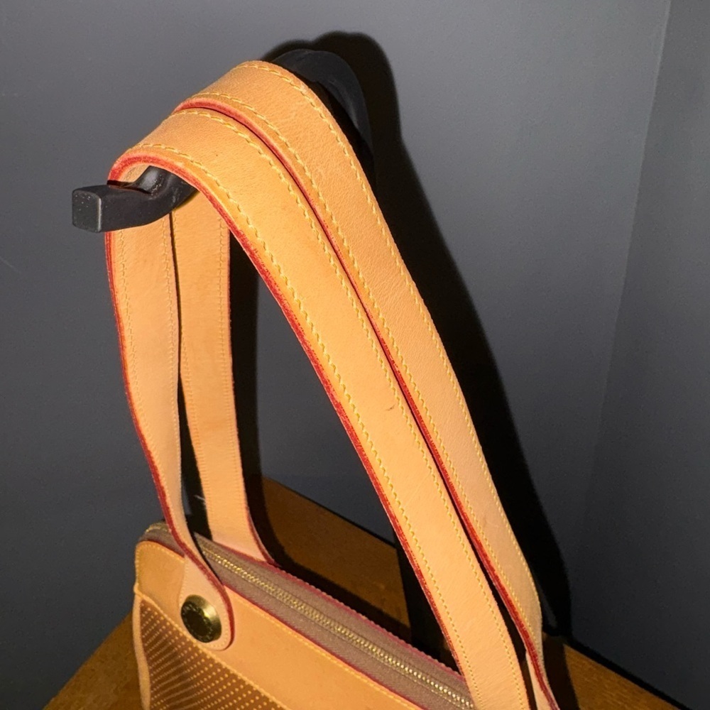 Dooney & Bourke Vintage East West Shoulder bag - Picture 2 of 12